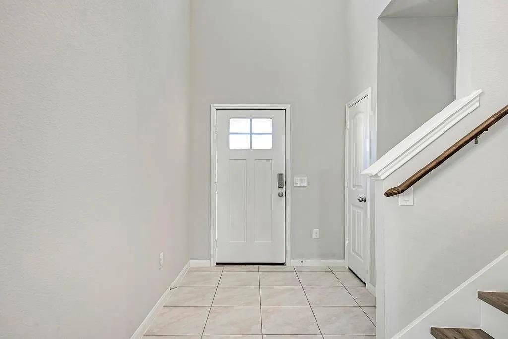 6713 Branrust DR, Austin, TX 78744