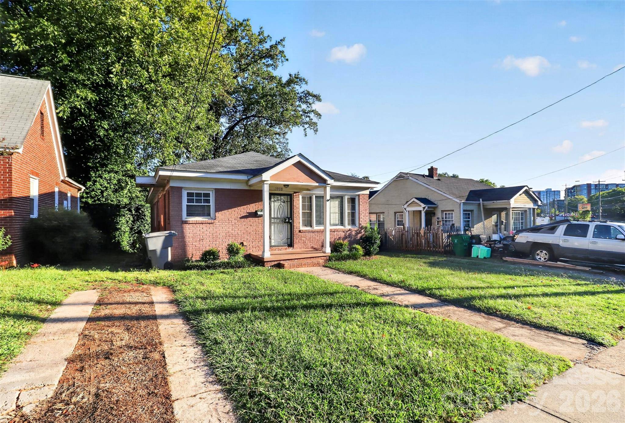 1908 Woodcrest AVE, Charlotte, NC 28203