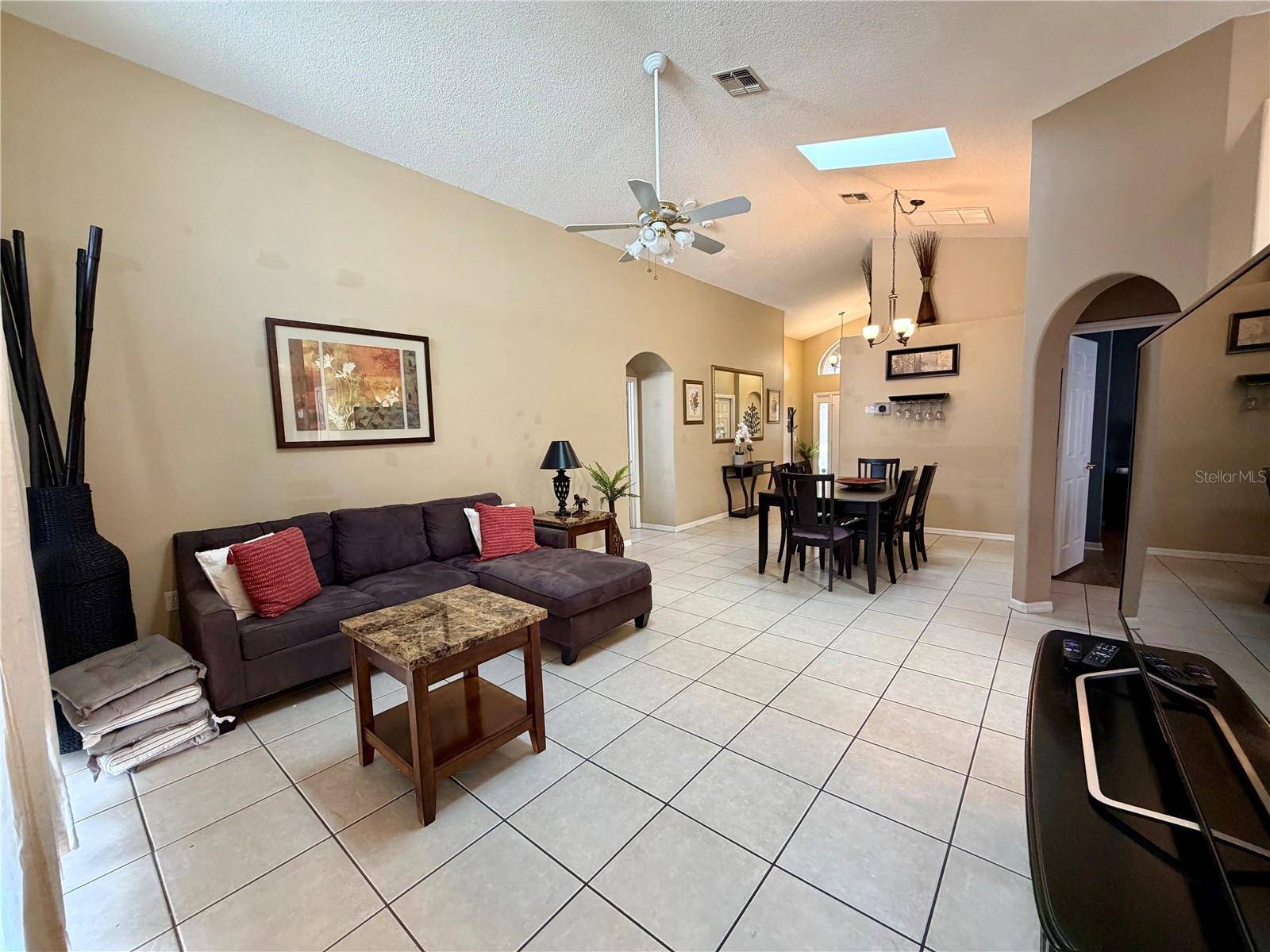 2564 BEAR CREEK CT, Kissimmee, FL 34747