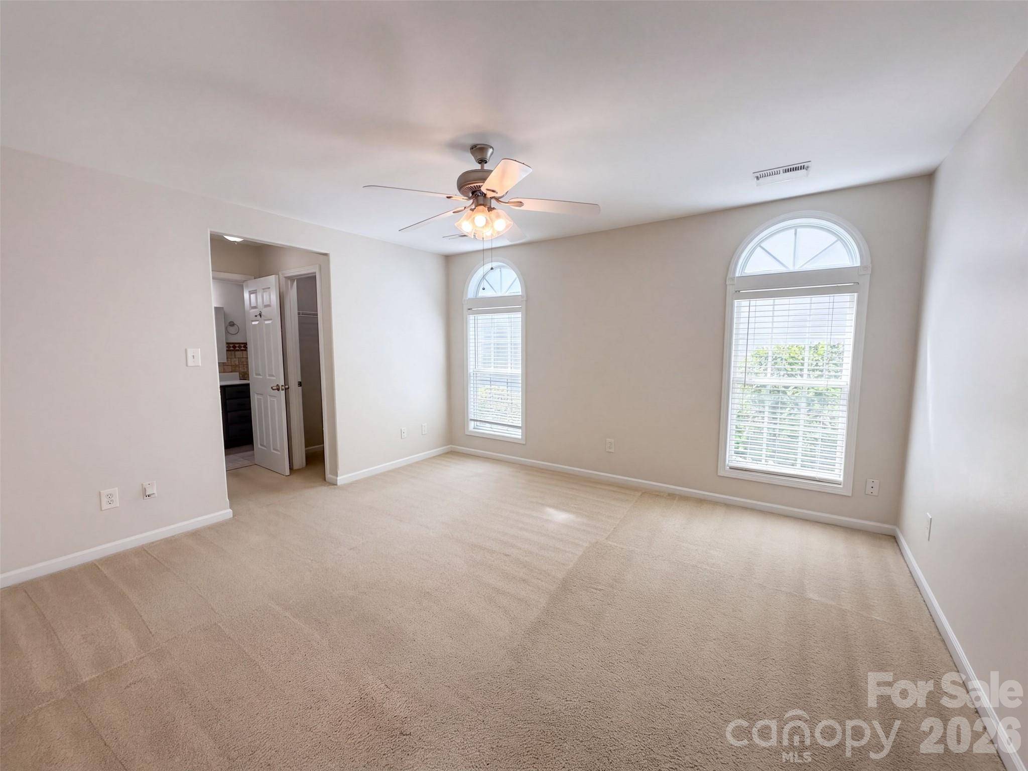 10526 Glory Meadow CT, Charlotte, NC 28278
