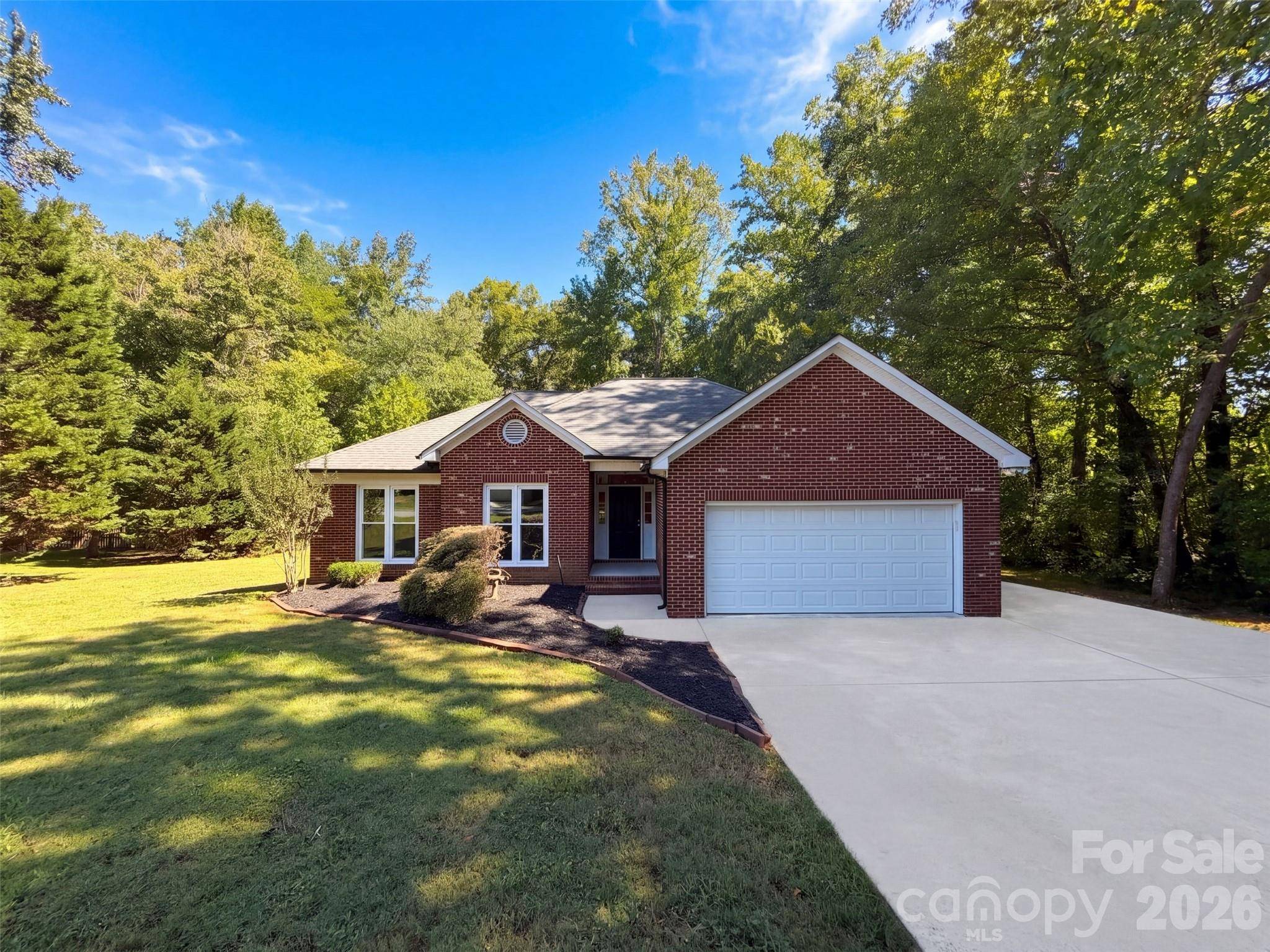 1104 Thoroughbred PL NW, Concord, NC 28027