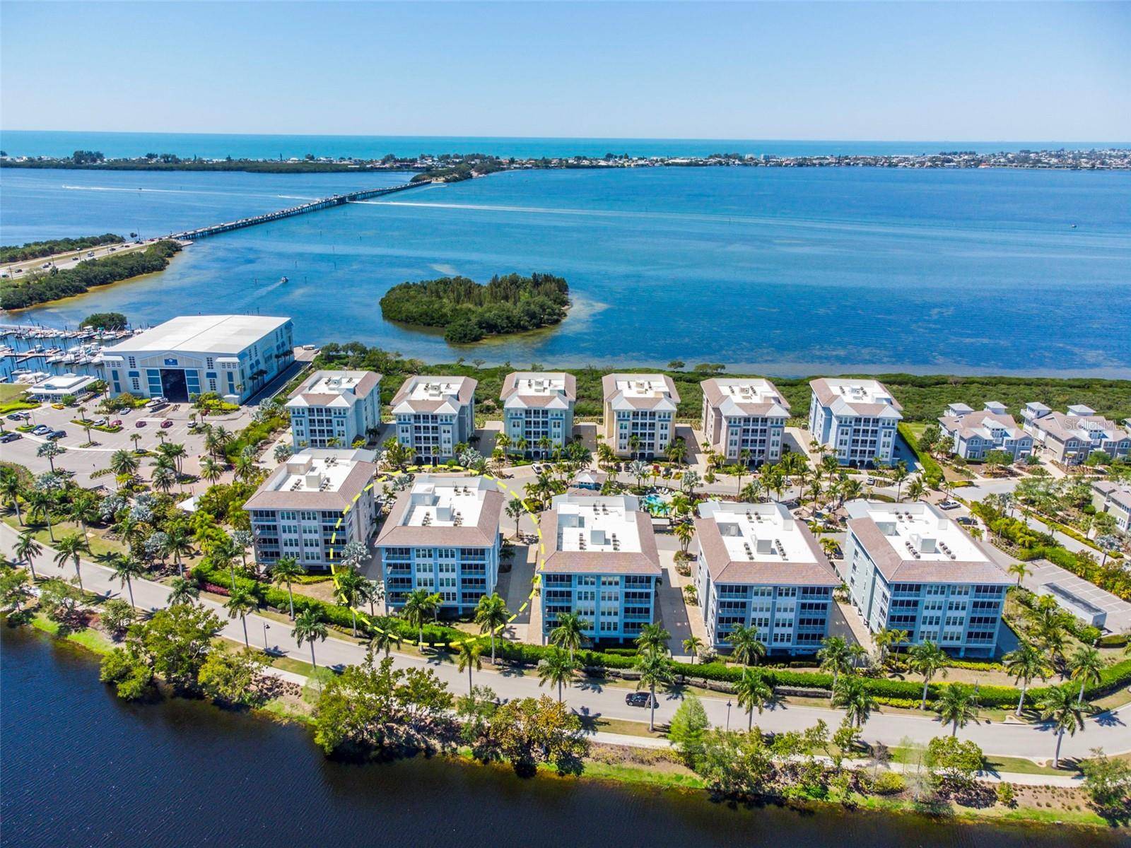 391 ARUBA CIR #203, Bradenton, FL 34209