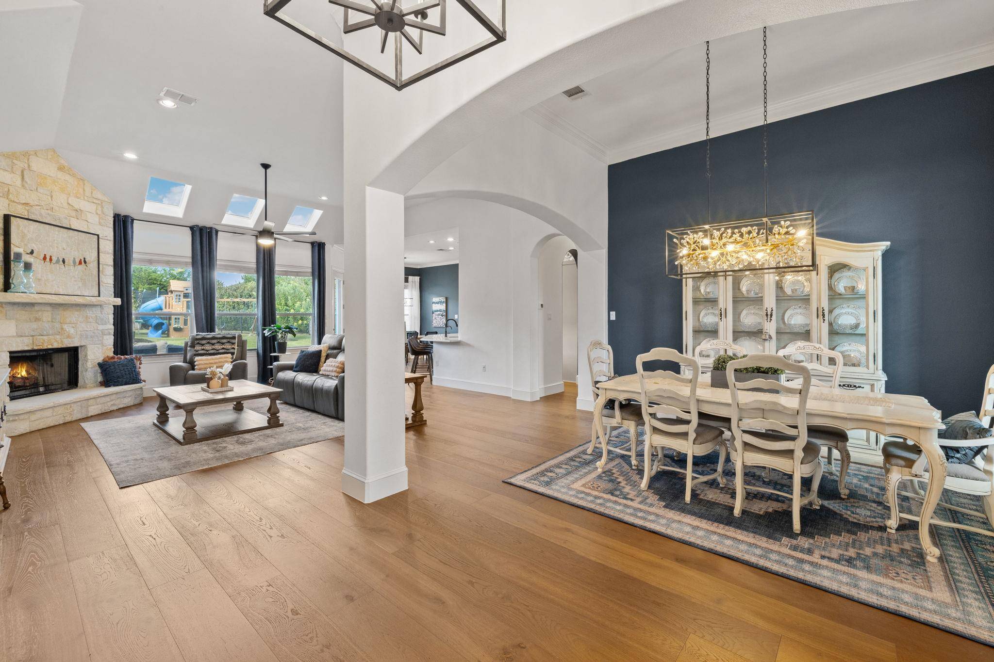 409 New Lido DR, Lakeway, TX 78734
