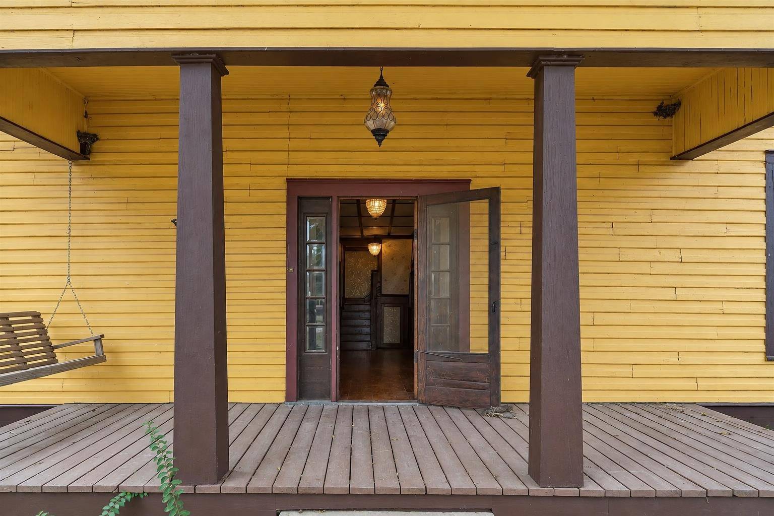 115 N Lockhart ST, Paige, TX 78659