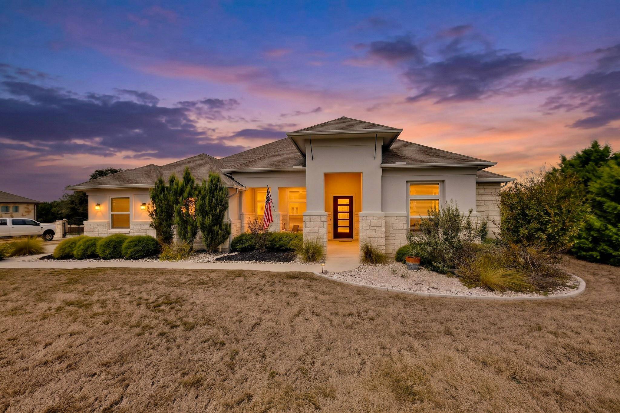 260 Hawthorne LOOP, Driftwood, TX 78619
