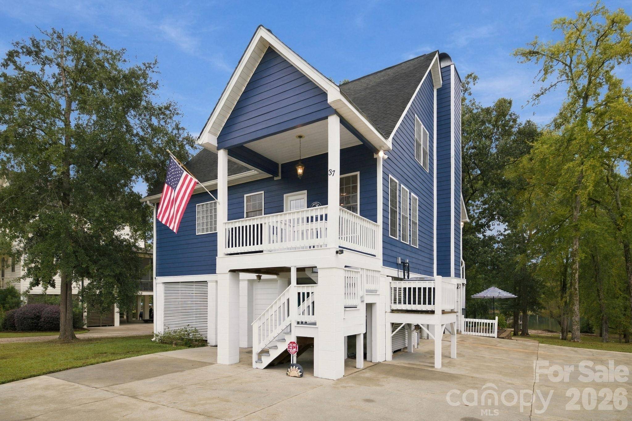 37 Nautical DR, Camden, SC 29020