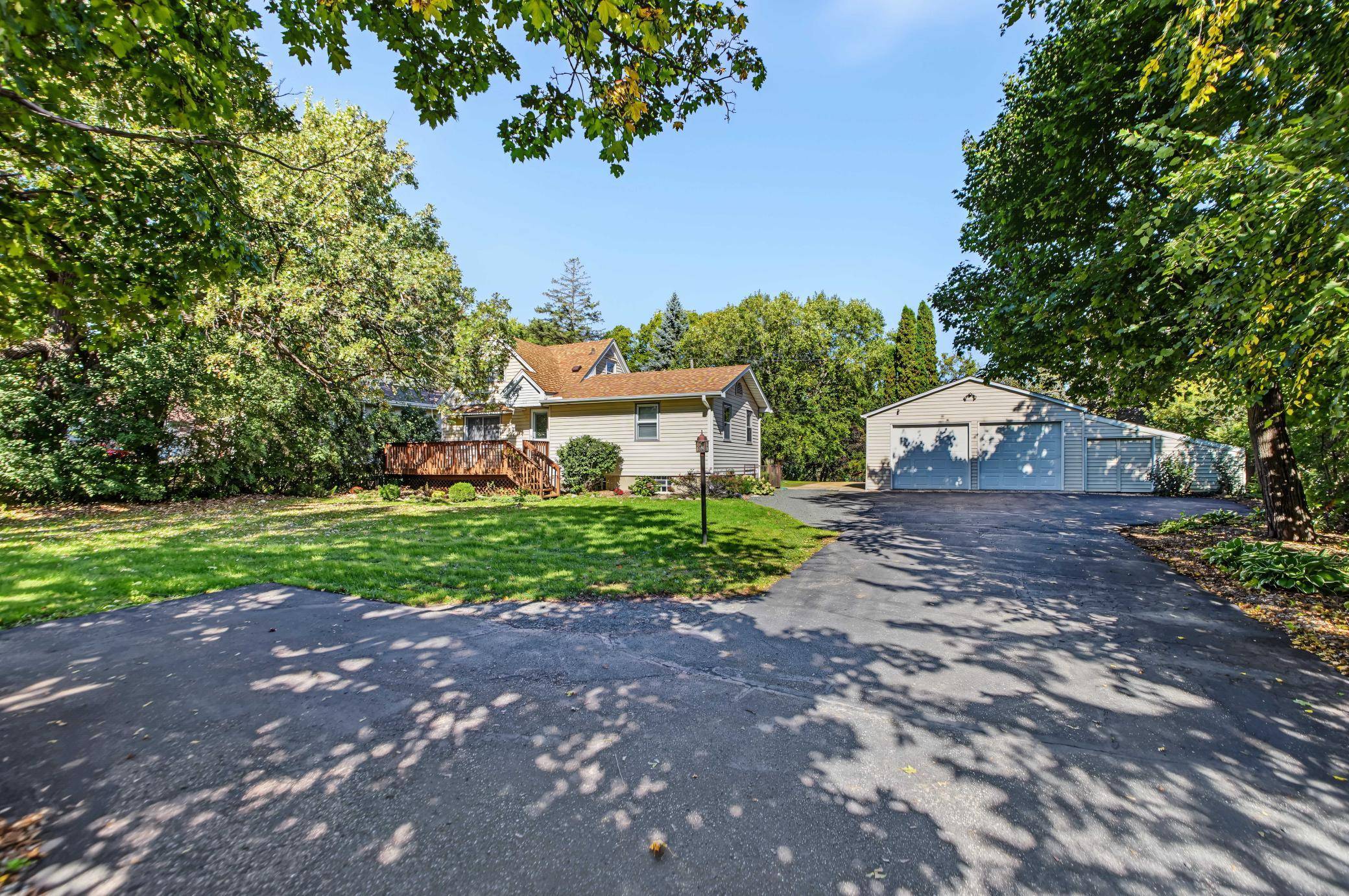7918 Stillwater BLVD N, Oakdale, MN 55128