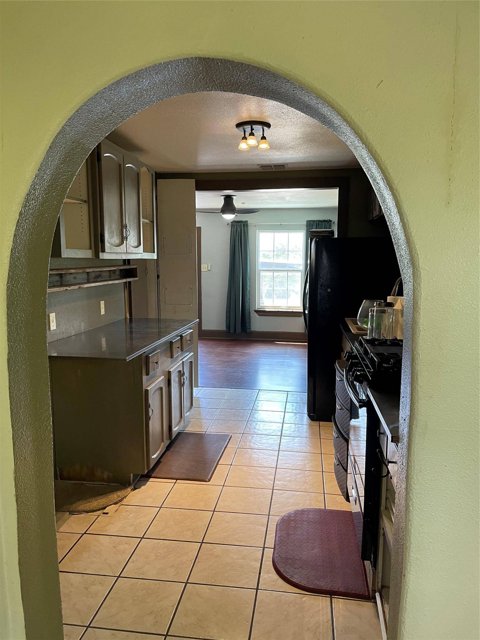 225A Old 71 #A, Cedar Creek, TX 78612