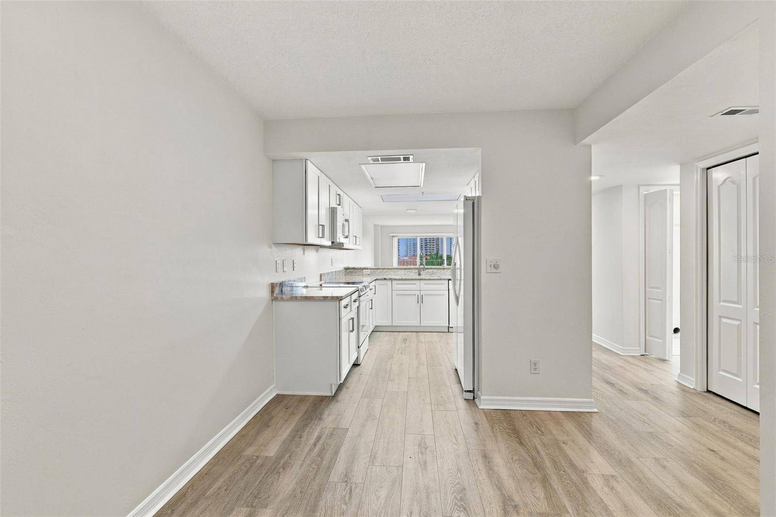 4 OCEANS WEST BLVD #402A, Daytona Beach Shores, FL 32118