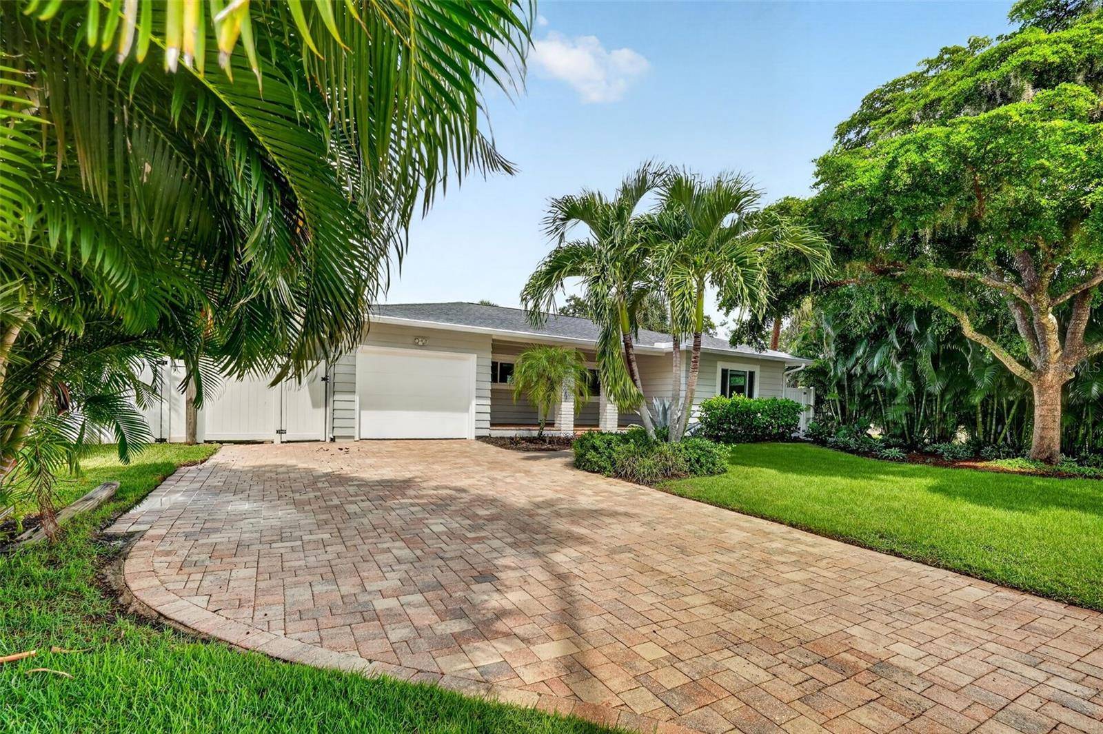 1965 HIBISCUS ST, Sarasota, FL 34239