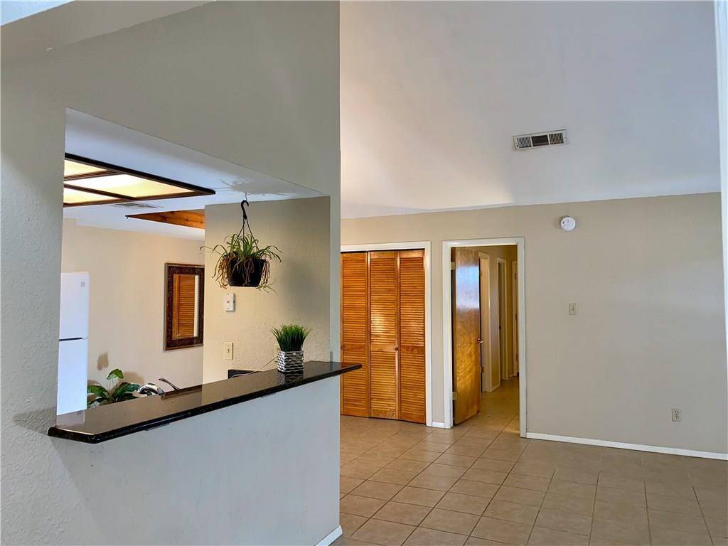910 Milford WAY #B, Austin, TX 78745