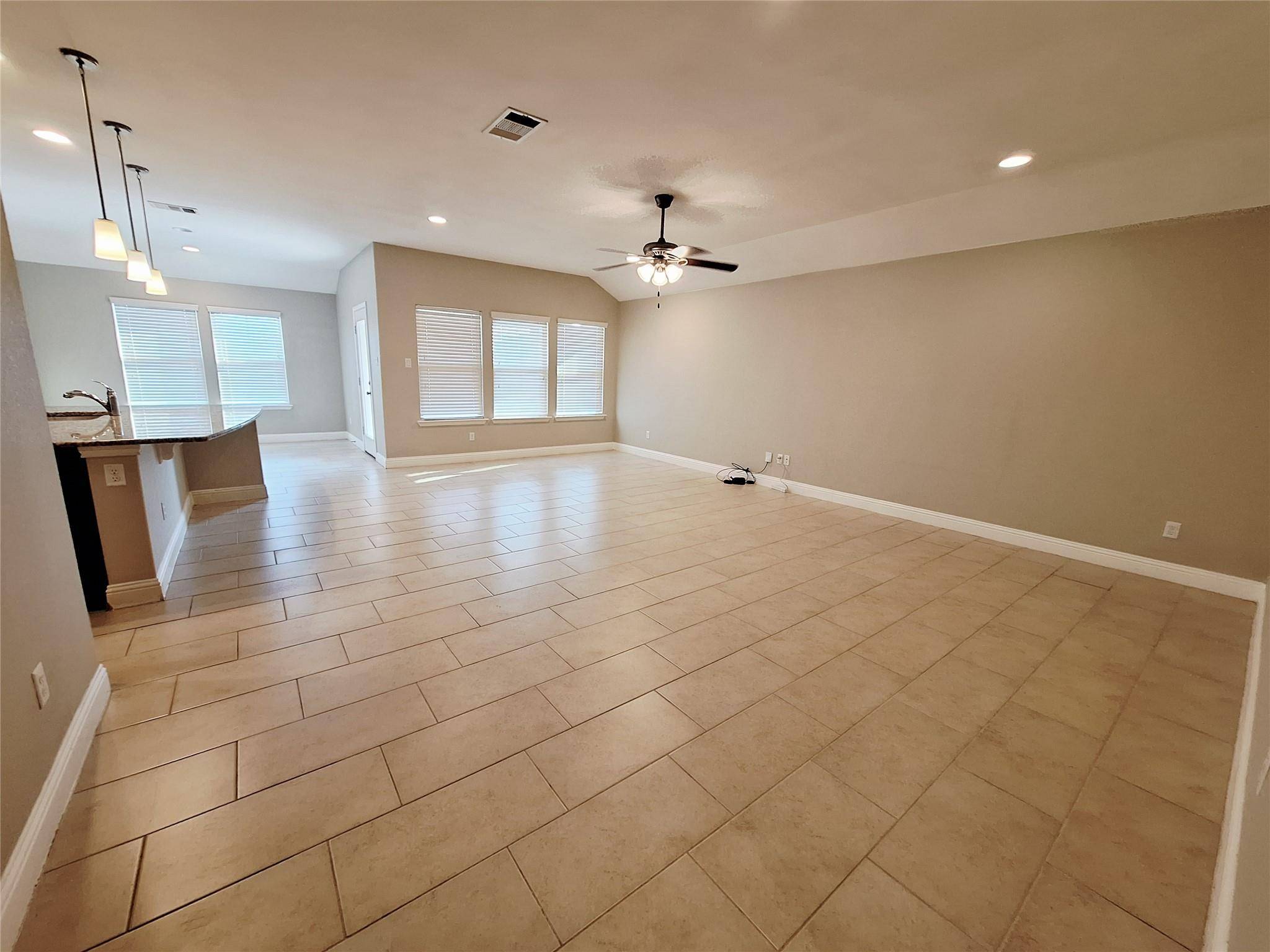 3304 De Torres CIR, Round Rock, TX 78665