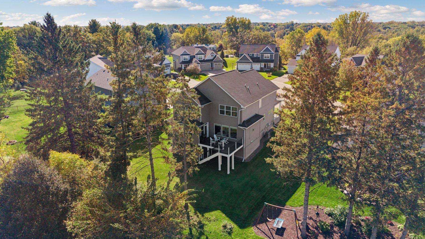 1845 White Pine CT, Stillwater, MN 55082