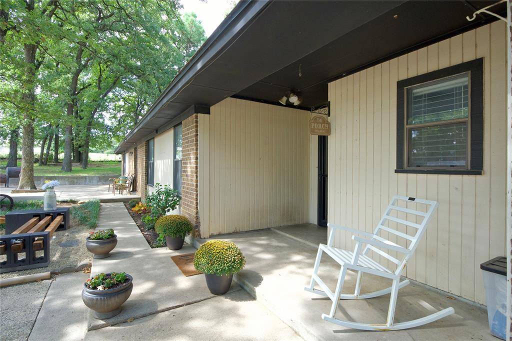 711 County Road 162, Gainesville, TX 76240