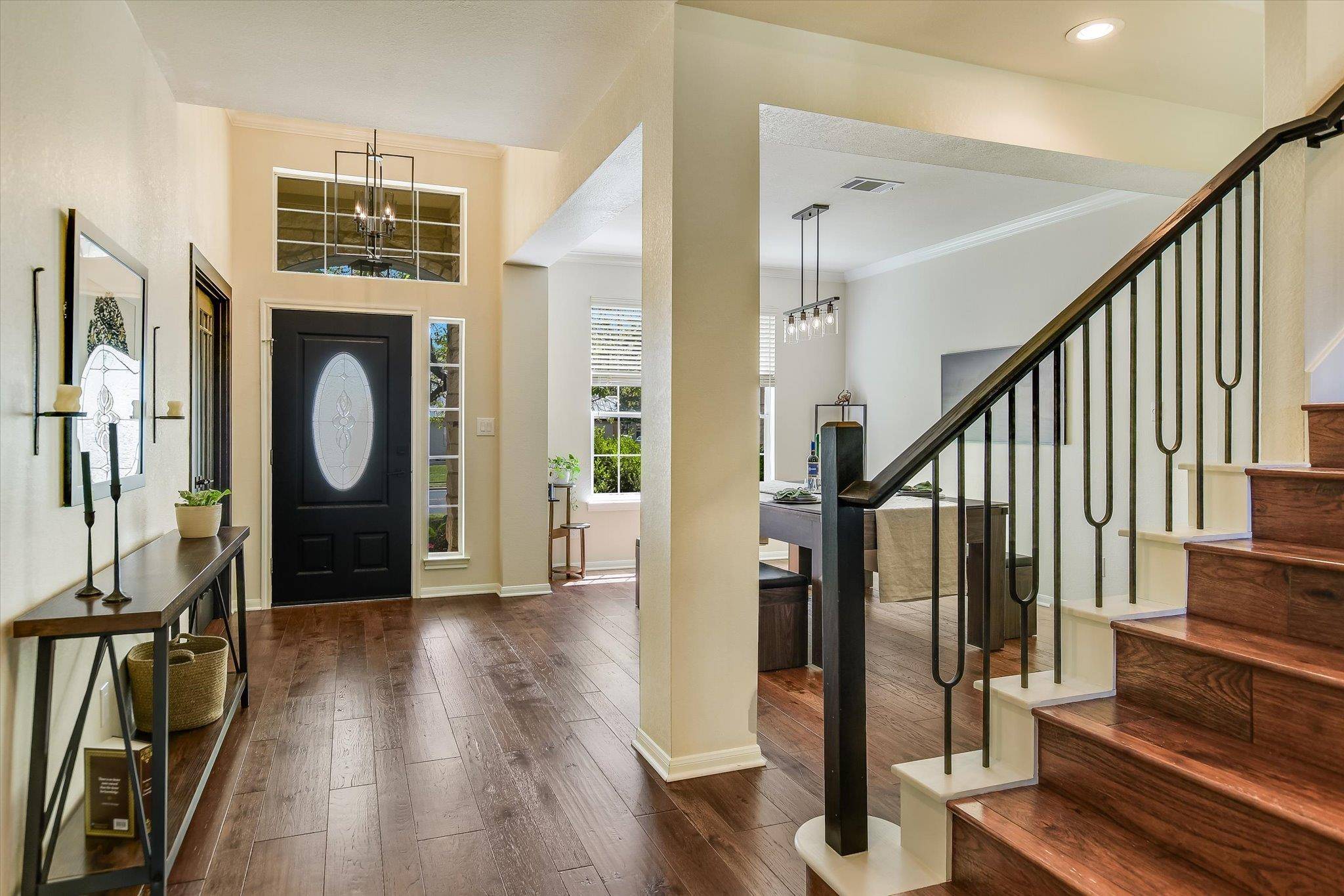 5913 Republic Of Texas BLVD, Austin, TX 78735