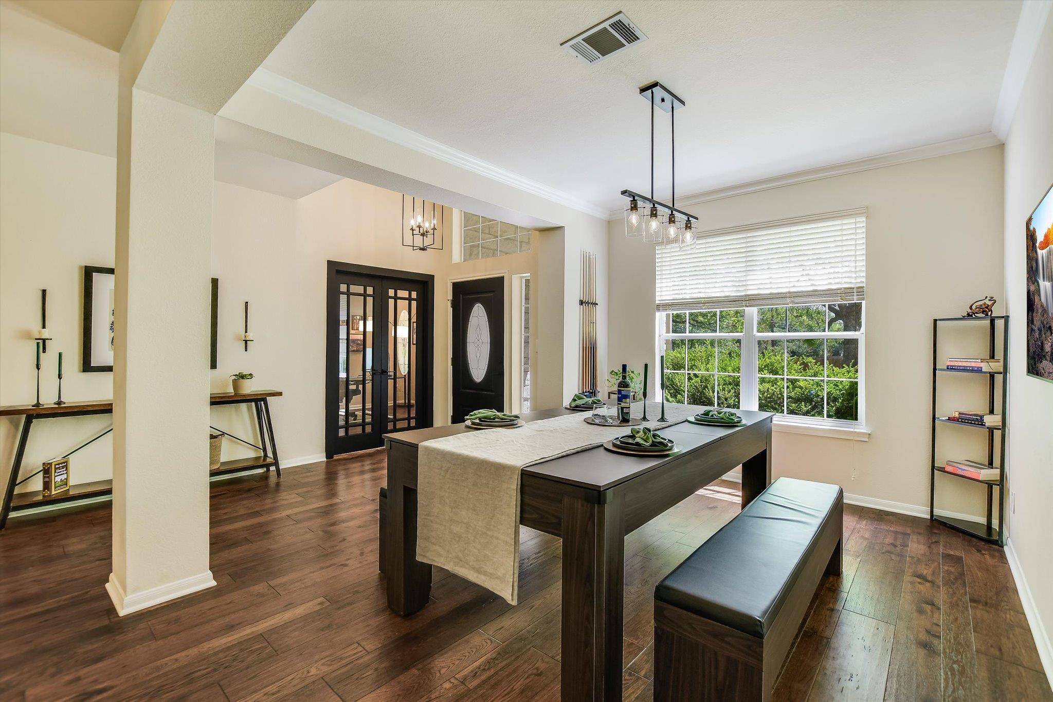 5913 Republic Of Texas BLVD, Austin, TX 78735