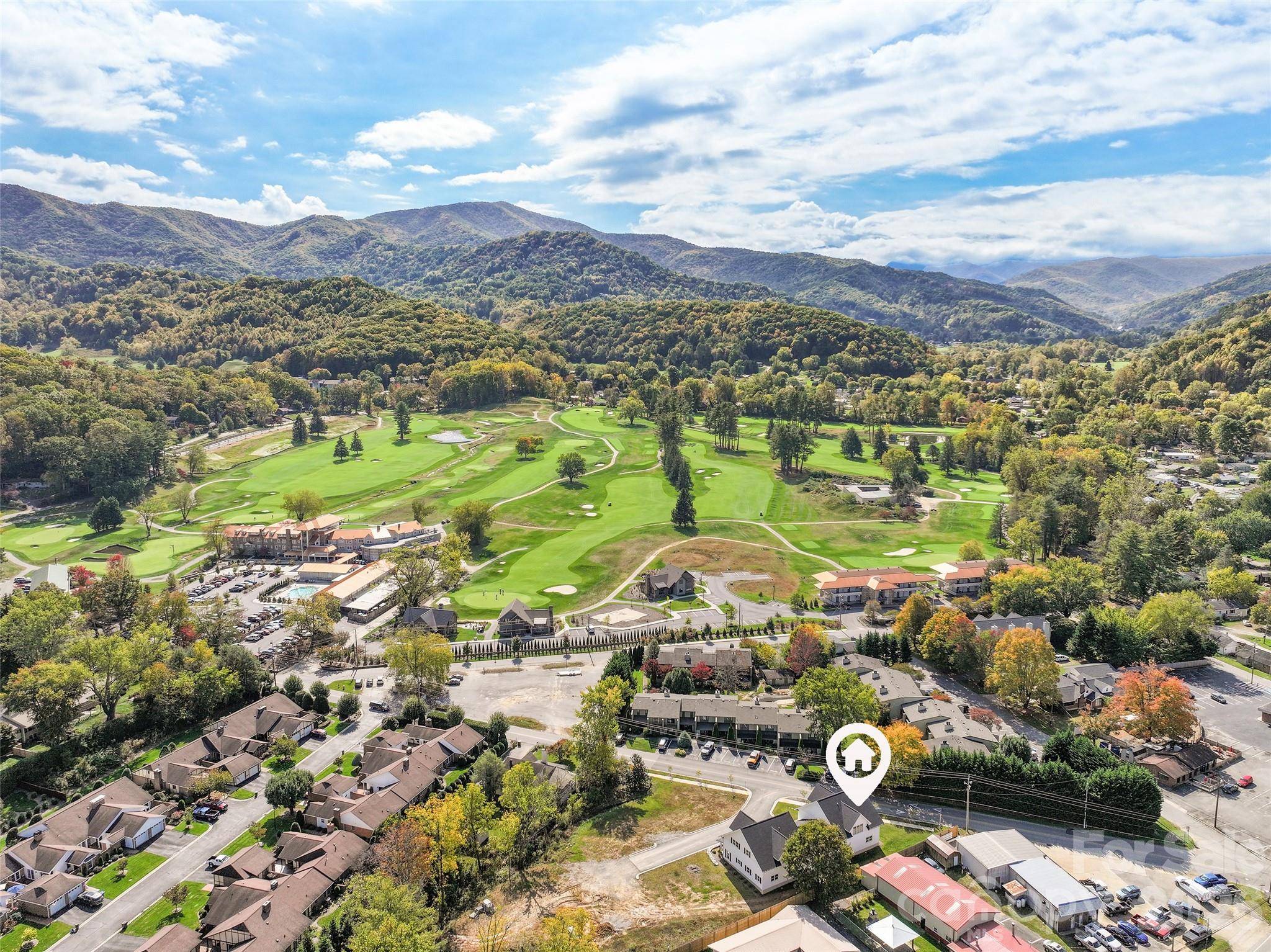 11 Riemar LN, Waynesville, NC 28786