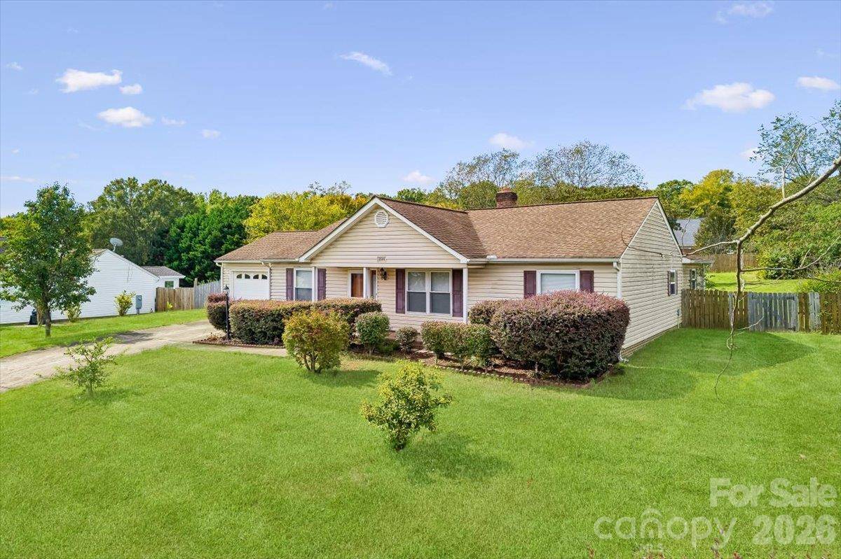 8544 Indian Summer TRL, Harrisburg, NC 28075