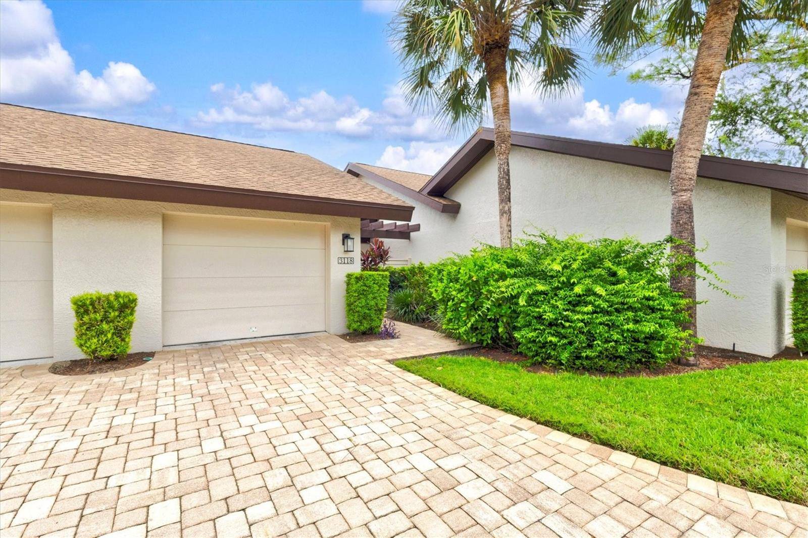 3118 WINDRUSH BOURNE #8, Sarasota, FL 34235