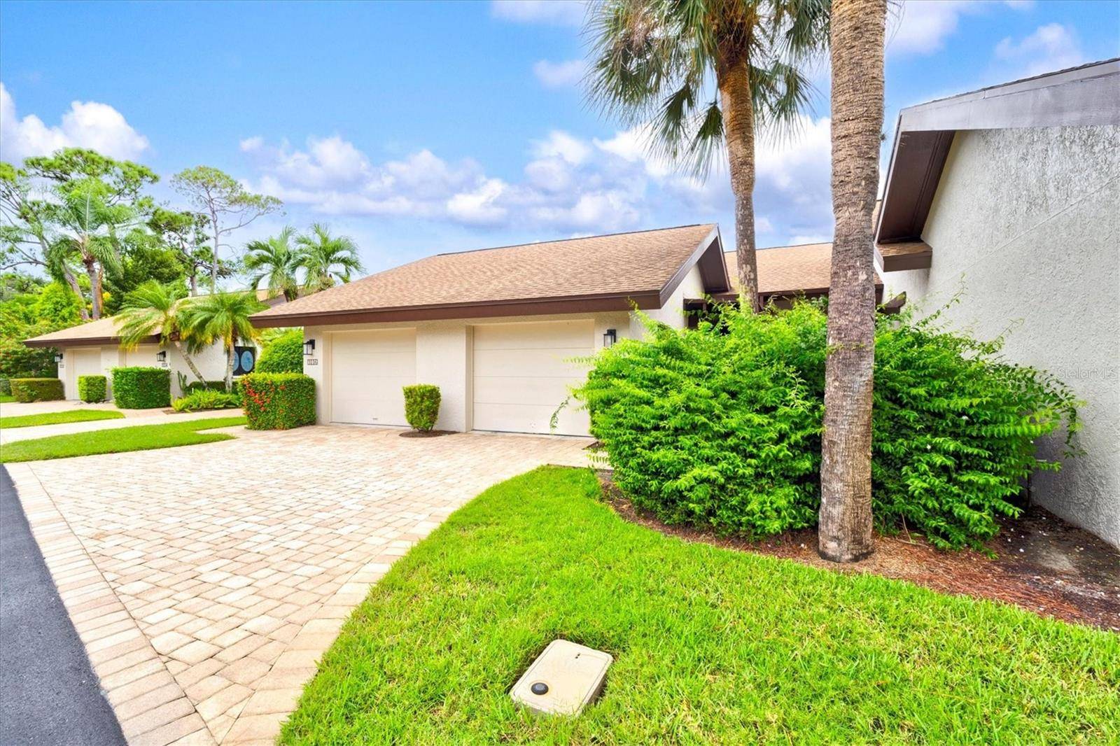 3118 WINDRUSH BOURNE #8, Sarasota, FL 34235