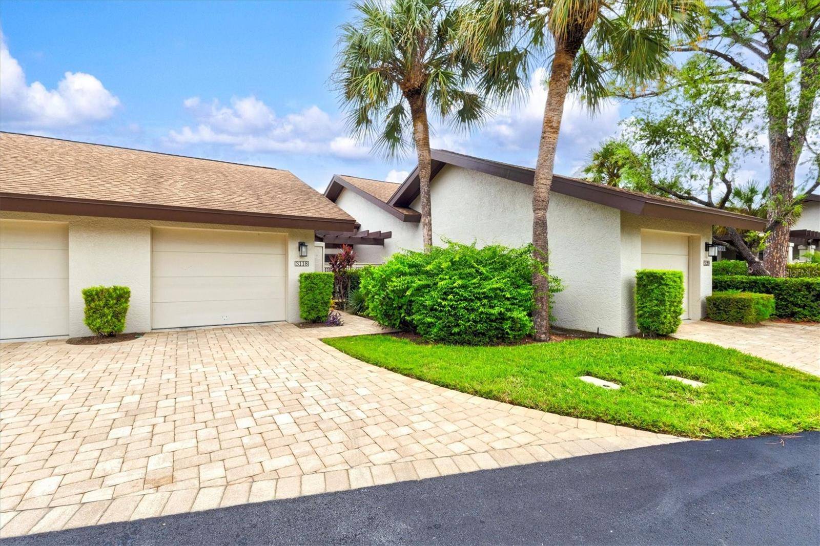 3118 WINDRUSH BOURNE #8, Sarasota, FL 34235
