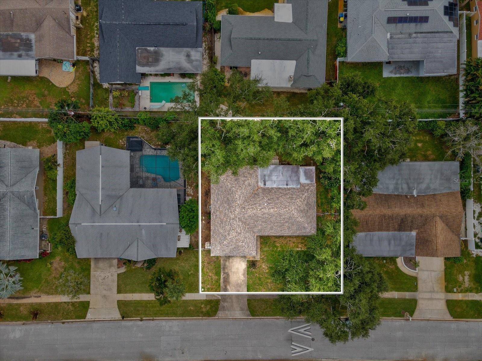 9633 PORTSIDE DR, Seminole, FL 33776