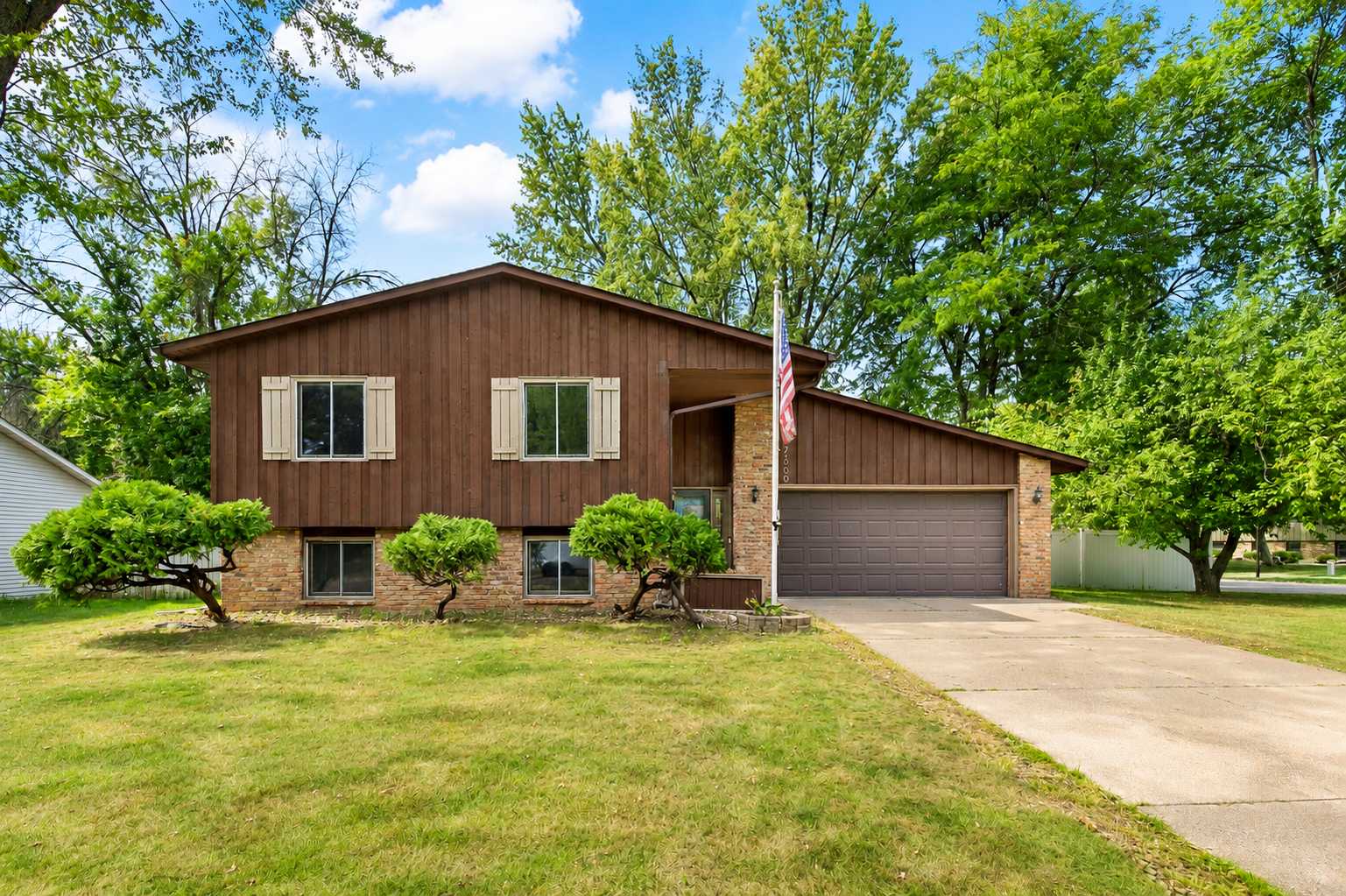 7300 Illies AVE S, Cottage Grove, MN 55016