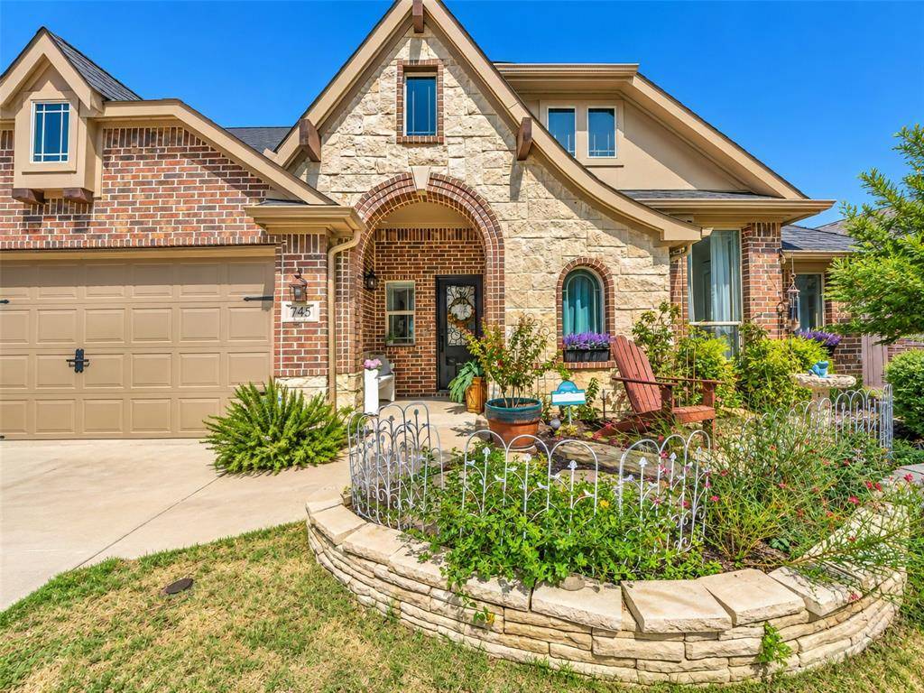 745 Dalrock Road, Fort Worth, TX 76131
