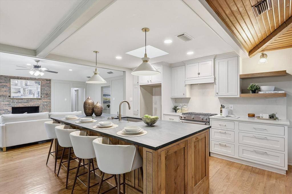 541 Briarglen Drive, Coppell, TX 75019