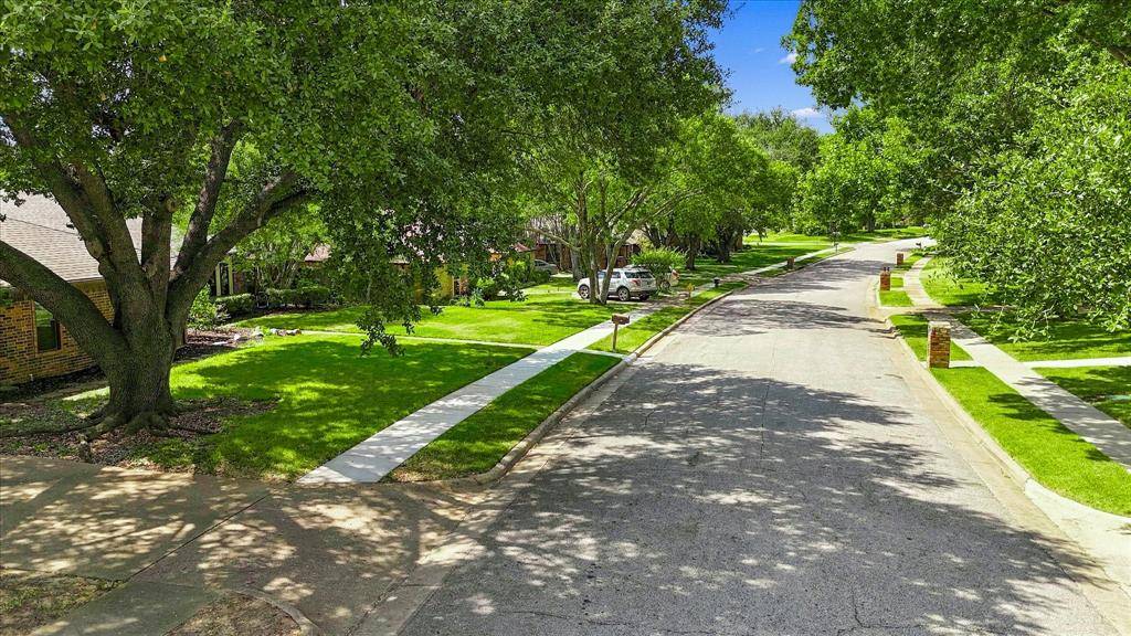 541 Briarglen Drive, Coppell, TX 75019