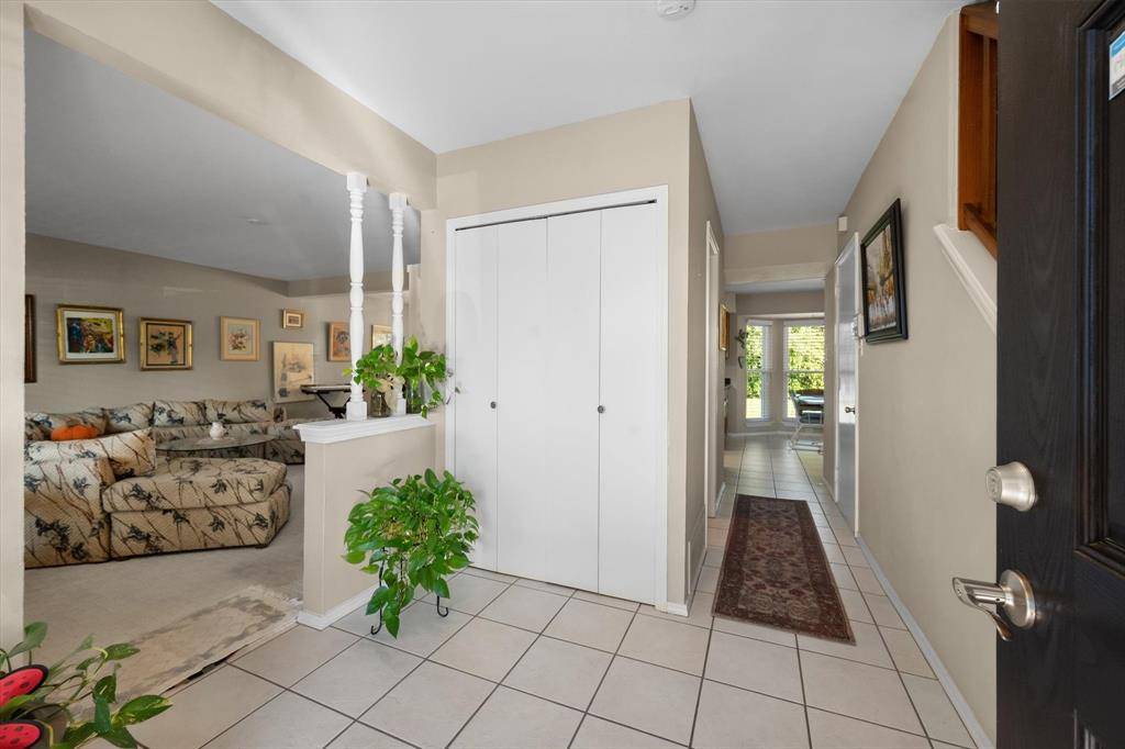 2215 Villanova Street, Arlington, TX 76018