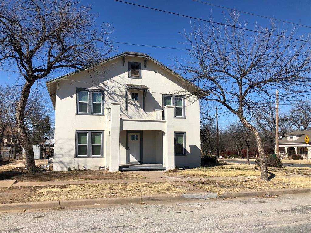 502 Cottonwood Street #3, Coleman, TX 76834