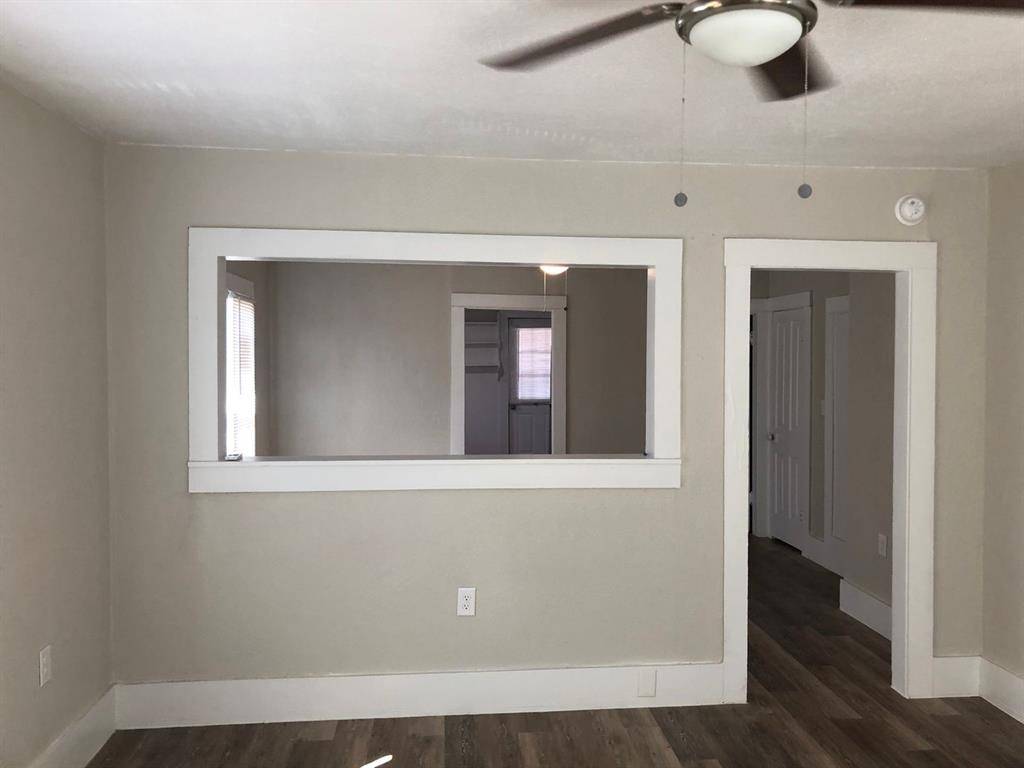 502 Cottonwood Street #3, Coleman, TX 76834