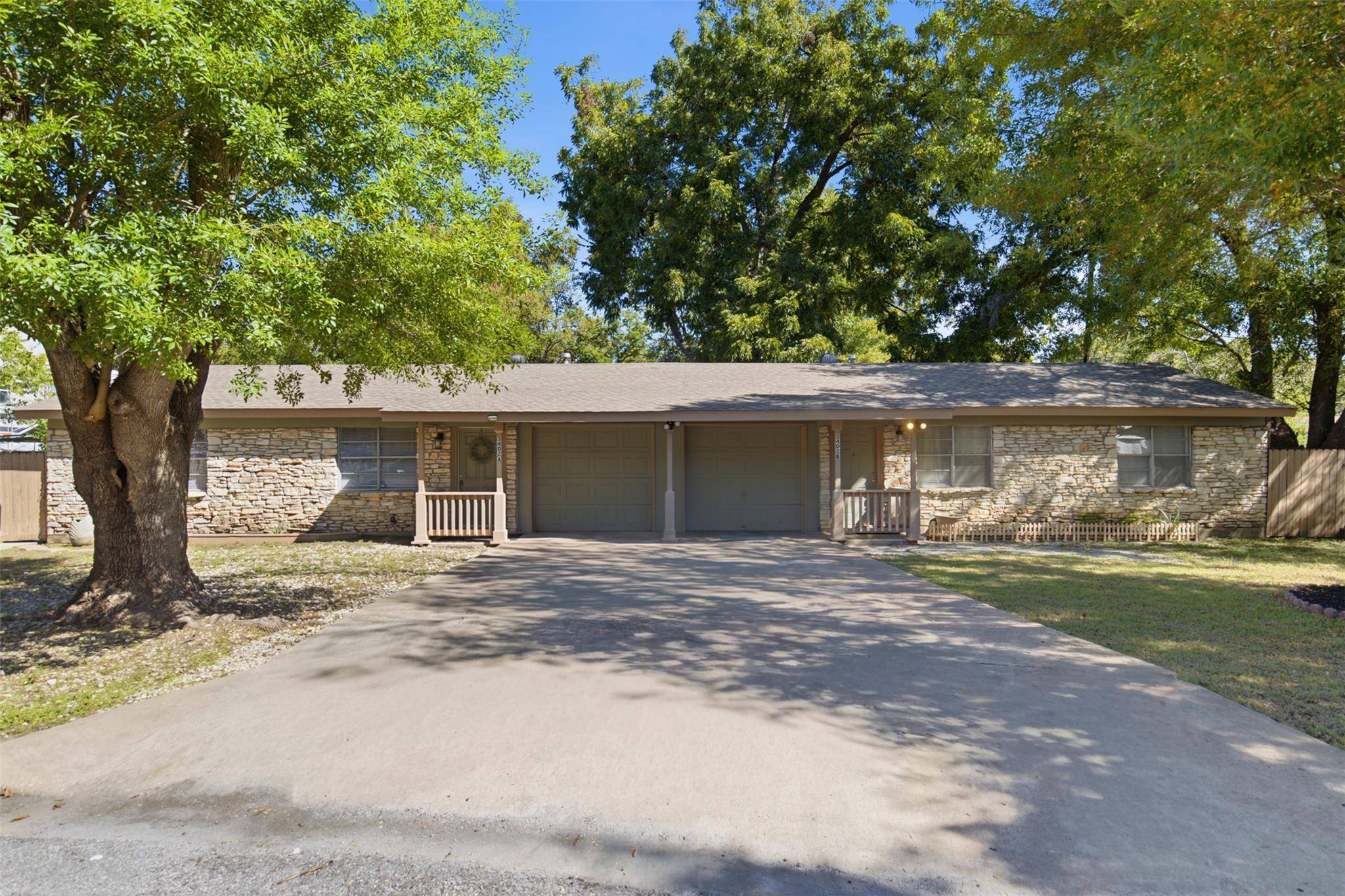 3402 Charles ST #A and B, Austin, TX 78702