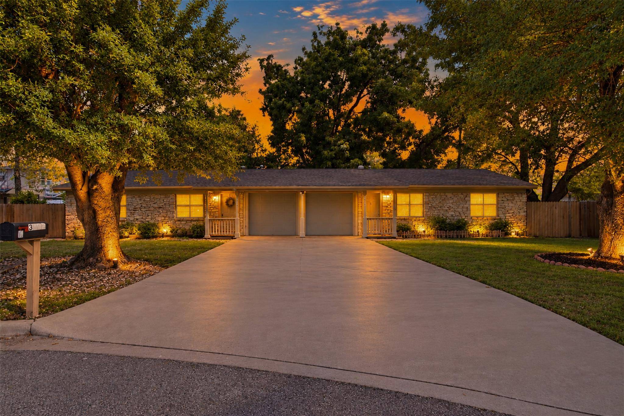 3402 Charles ST #A and B, Austin, TX 78702