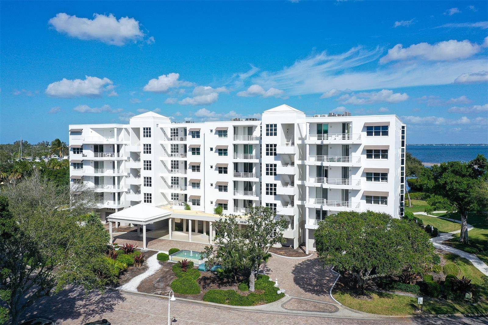 2550 HARBOURSIDE DR #334, Longboat Key, FL 34228