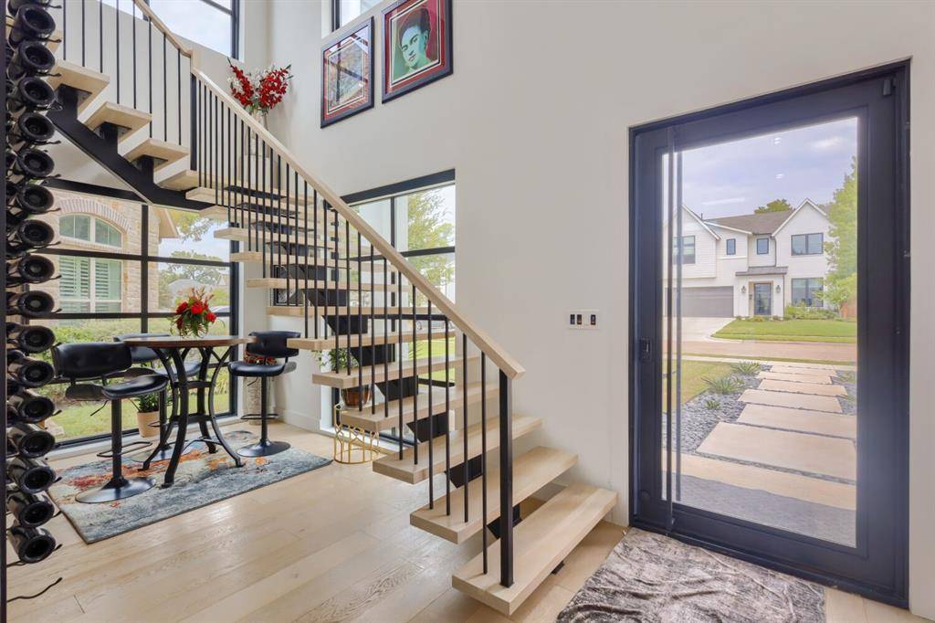 3950 Beechwood Lane, Dallas, TX 75220