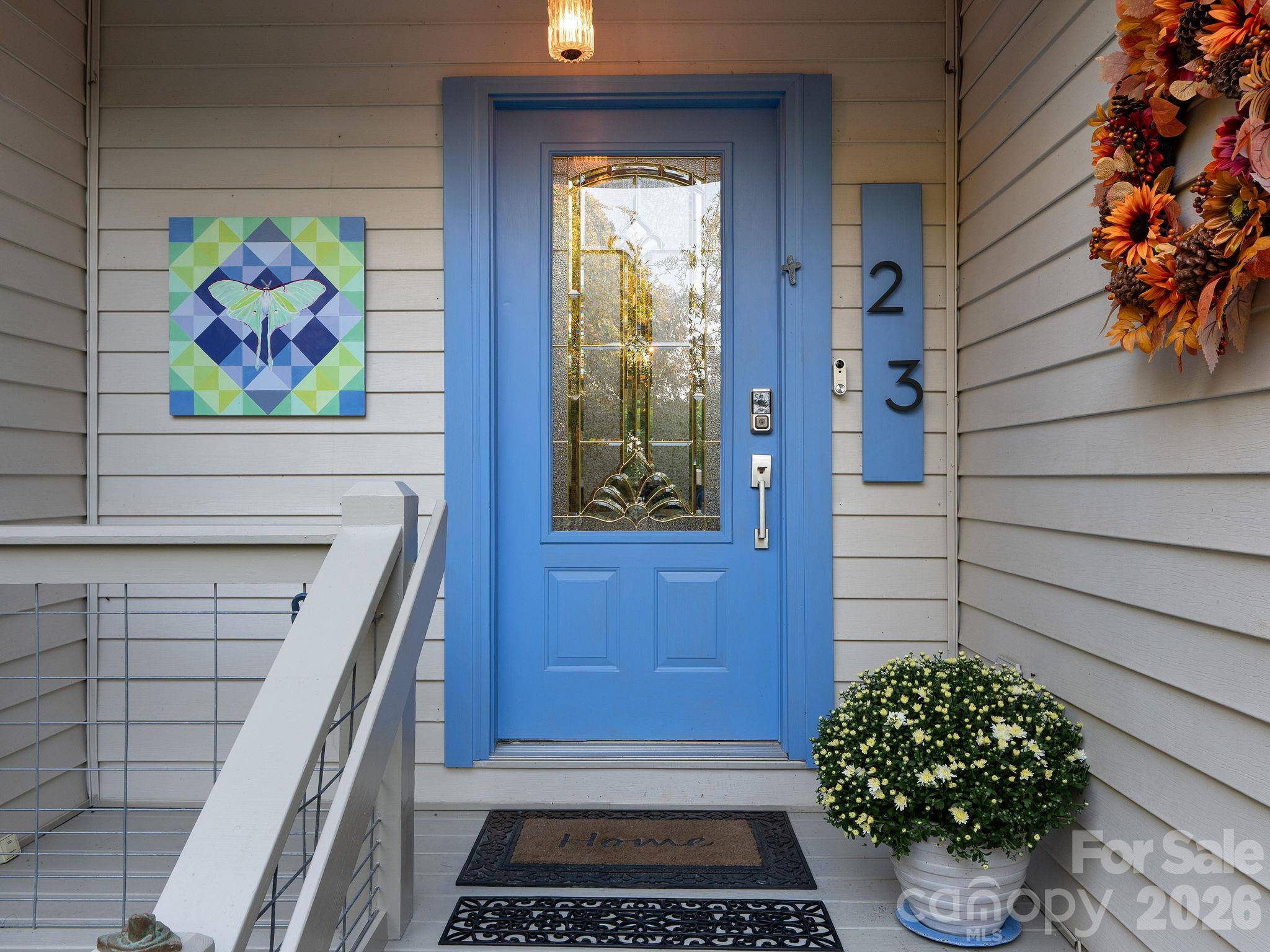 23 Old Applewood LN, Hendersonville, NC 28739