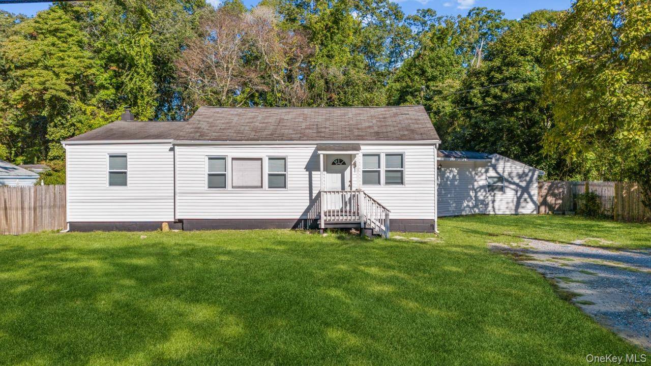 703 Horseblock RD, Brookhaven, NY 11719