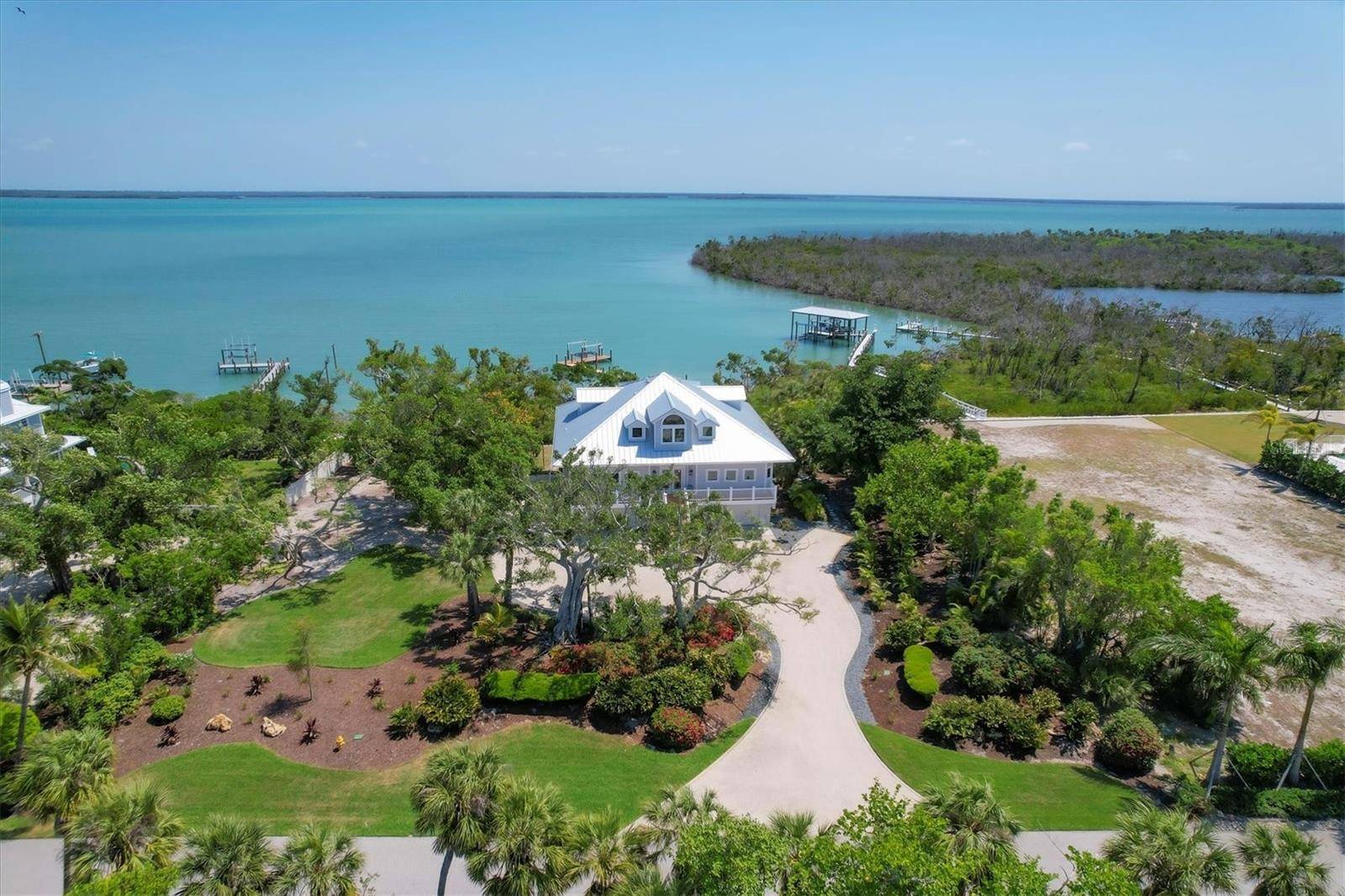 19 GROUPER HOLE DR, Boca Grande, FL 33921