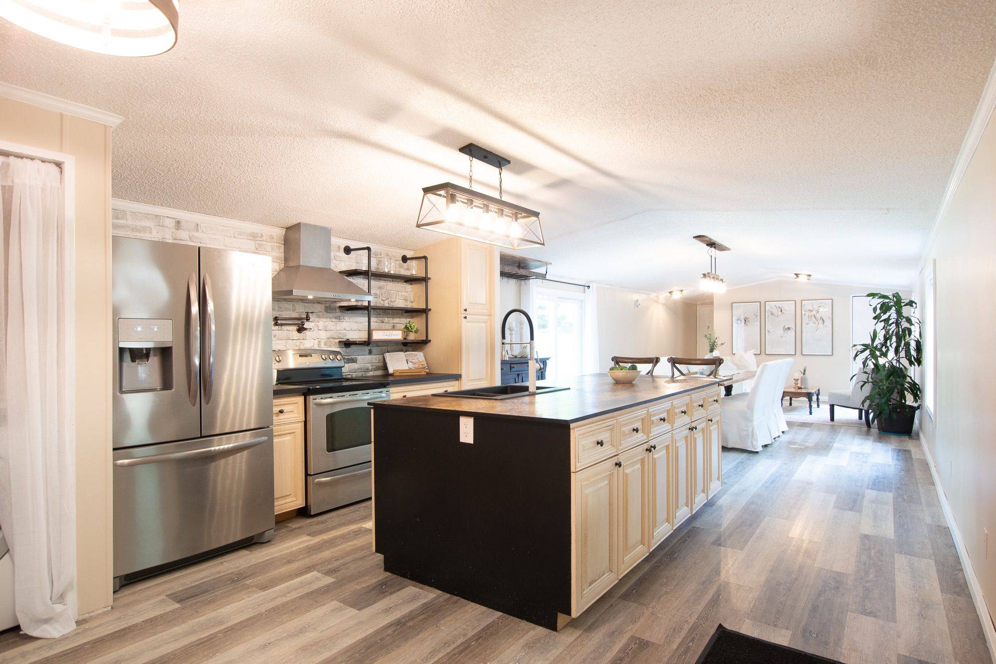 93 Old Rainy Lake RD, Mcmurrich/monteith, ON P0A 1Y0