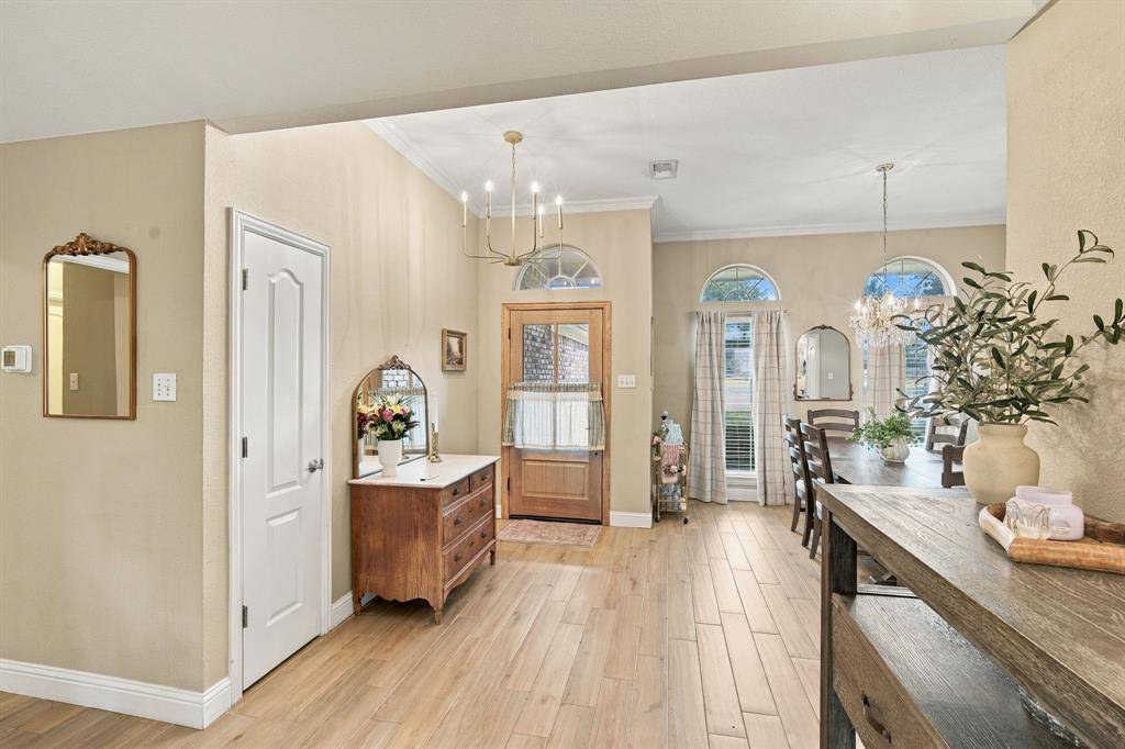 1639 Catherine Street, Midlothian, TX 76065