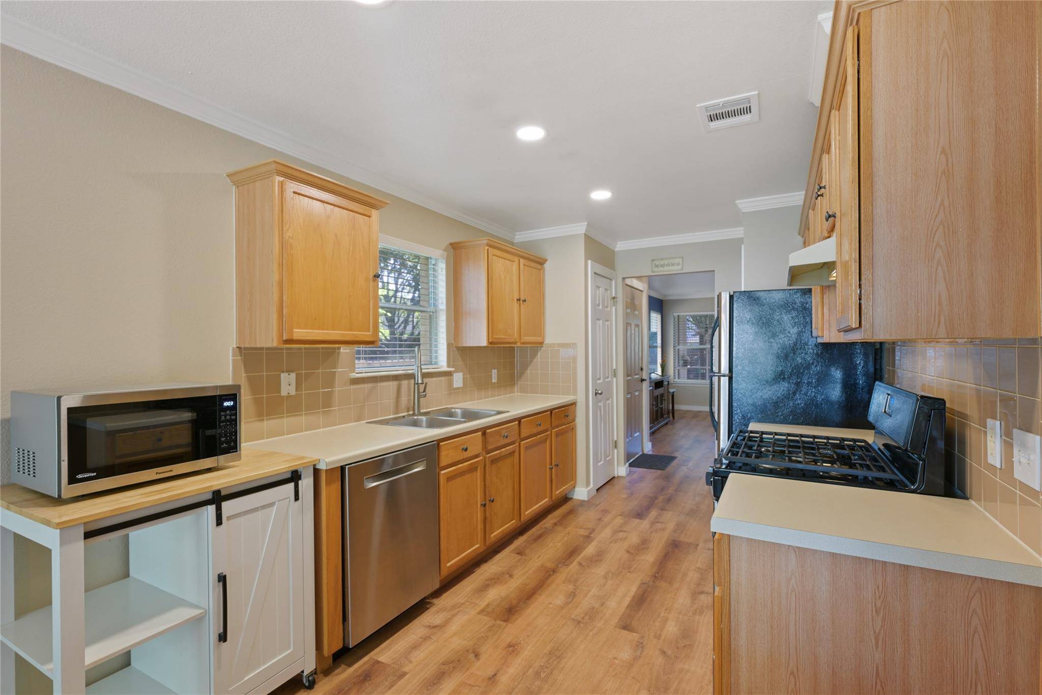 1804 Monks Tale CT, Austin, TX 78748
