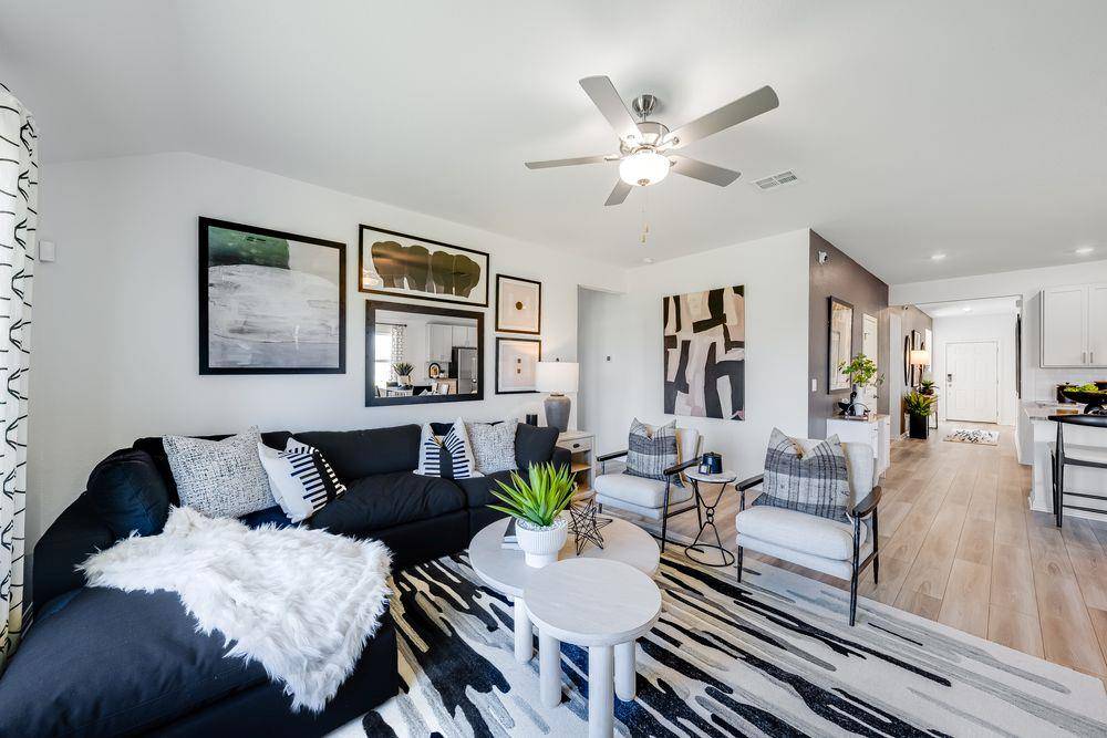 5920 Taunte DR, Del Valle, TX 78617