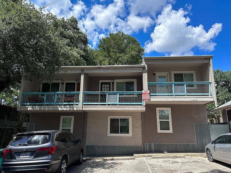 1106 W 22nd ST #3, Austin, TX 78705