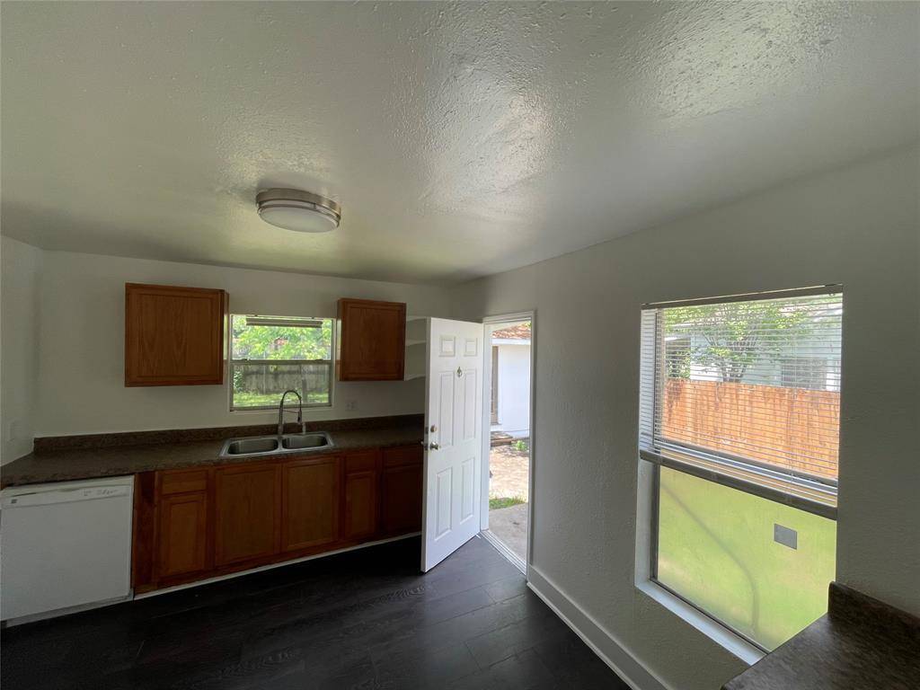 706 Springdale RD, Austin, TX 78702