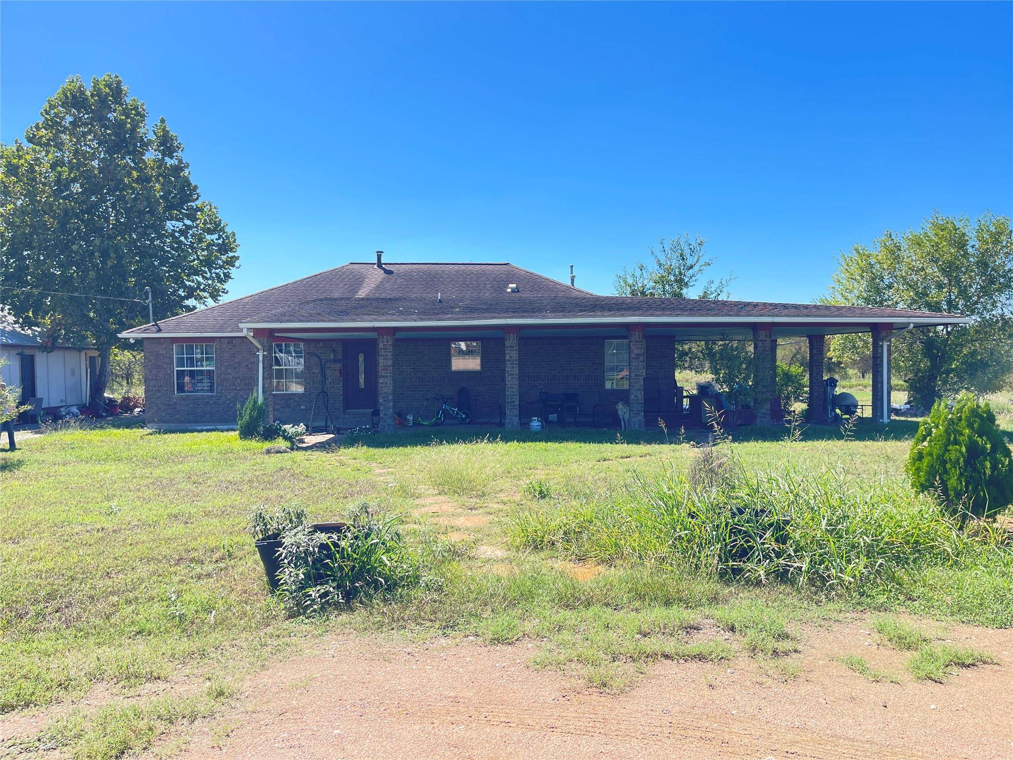 12212 Ballerstedt RD, Elgin, TX 78621