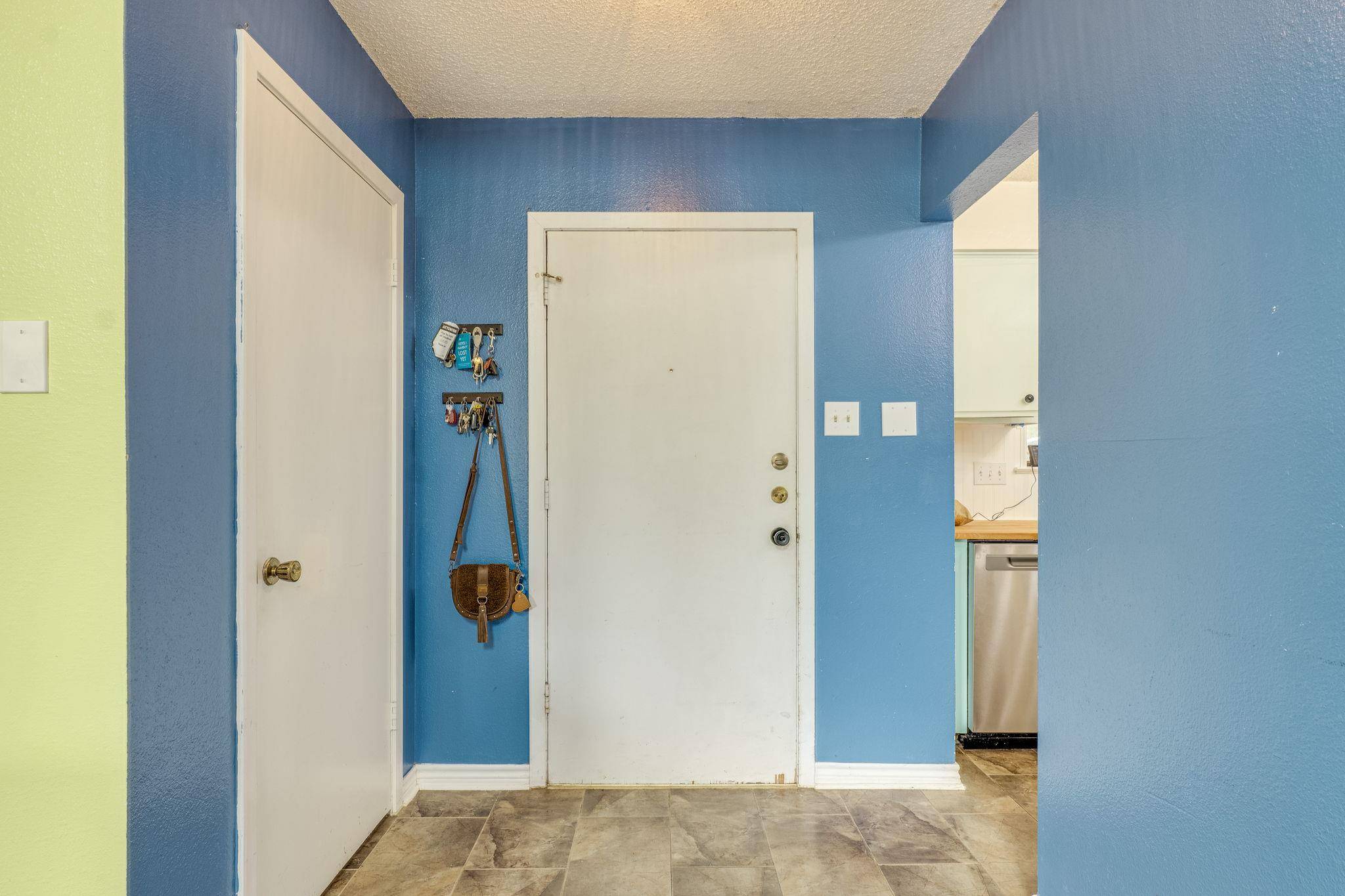 7707 Meadowview LN, Austin, TX 78752