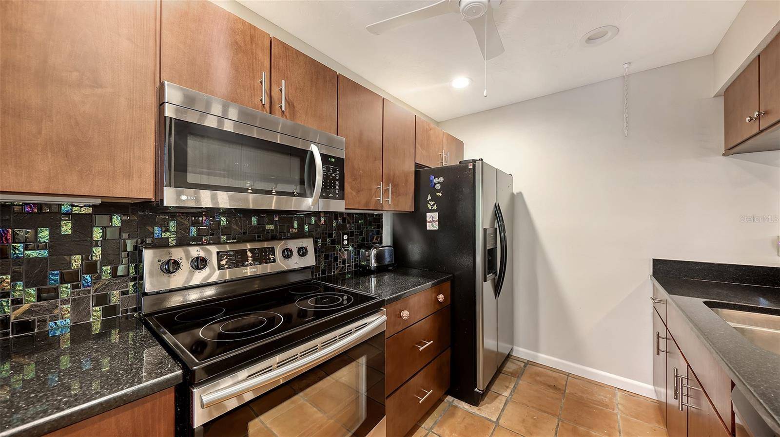 1708 GLENHOUSE DR #314, Sarasota, FL 34231