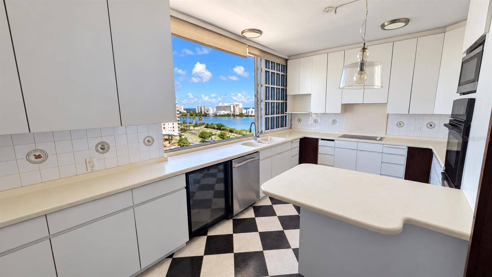 501 CALLE ELISA COLBERG #PH 10-B, San Juan, PR 00907